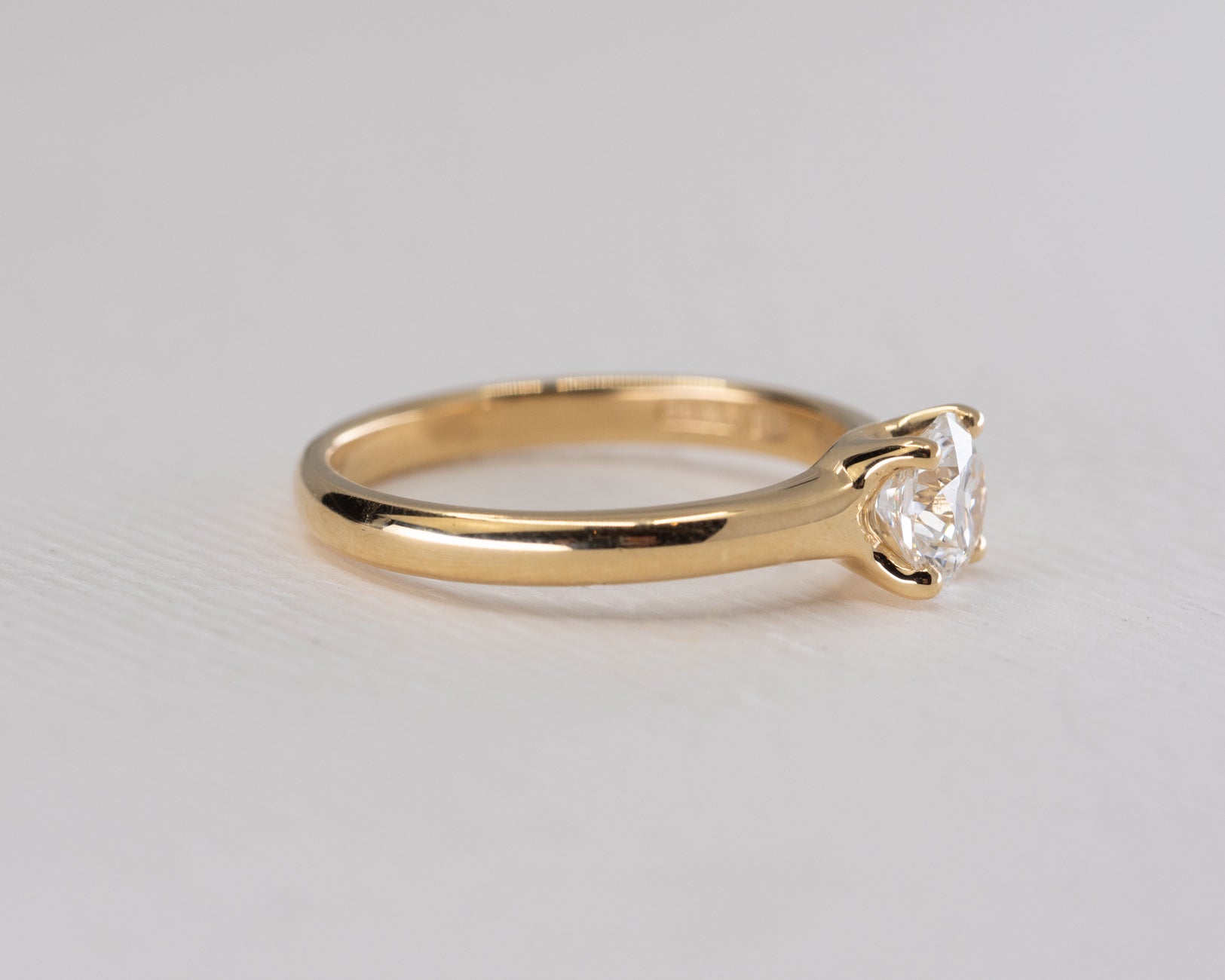 Sustainable Engagement Ring | Ocean Diamond and 18ct Gold