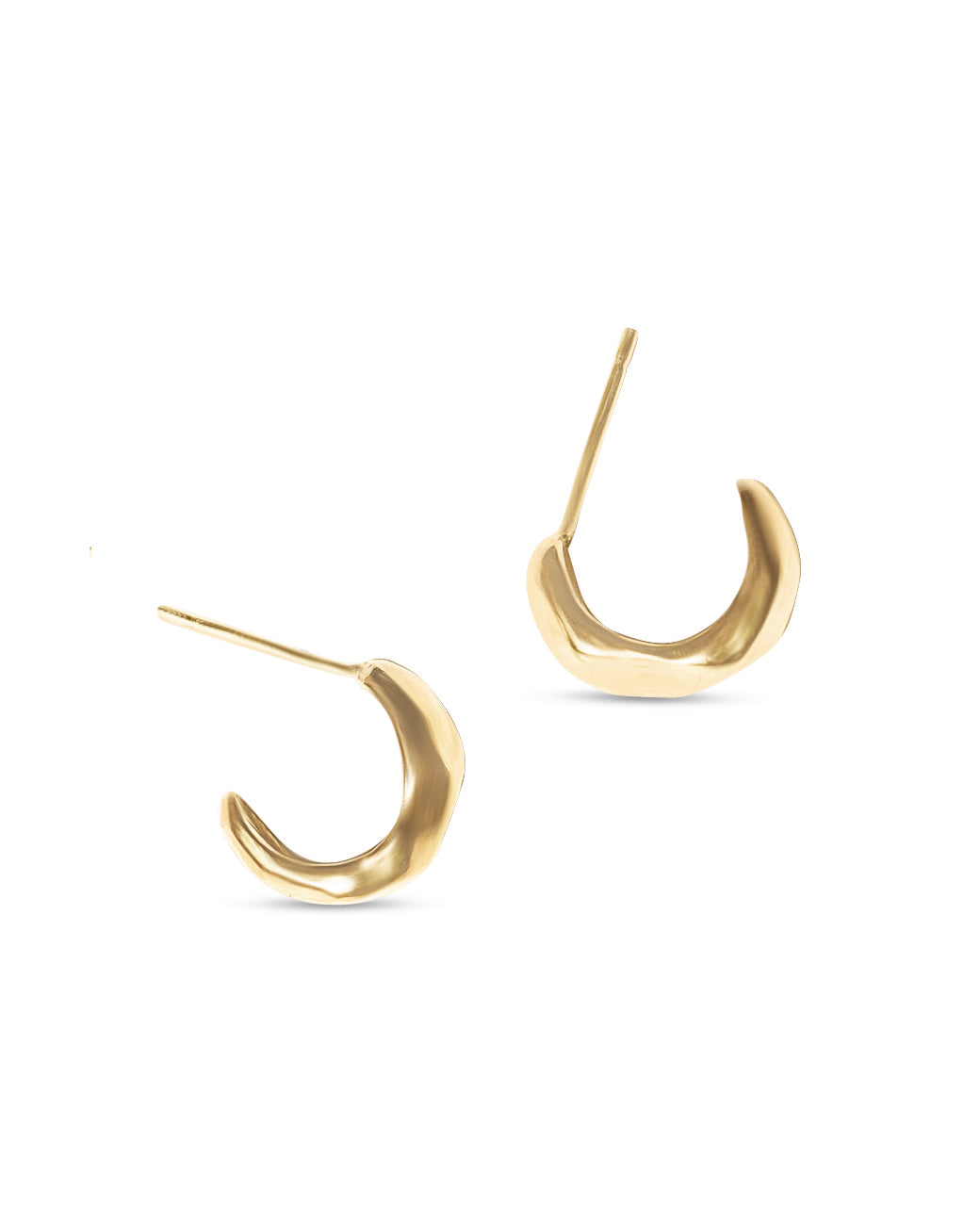 Sculptured huggie earrings | Gold Vermeil